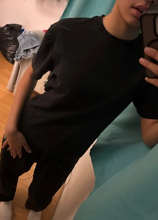 zwarte t shirt Zara, merk: Zara, staat: Nieuw zonder prijskaartje, maat: S / 36 / 8, € 2,99, € 3,84 inclusief Kopersbescherming