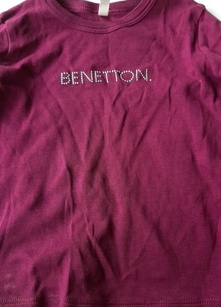 Lila langarmshirt für Mädchen in gr. 86, marque: United Colors of Benetton, état: Très bon état, taille: 18-24 mois / 86 cm, 2,00 €, 2,80 € Protection acheteurs incluse