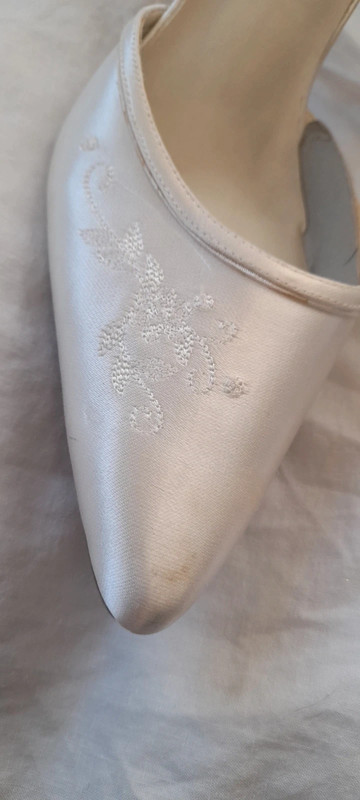 Bridal Shoes Design Shades 2