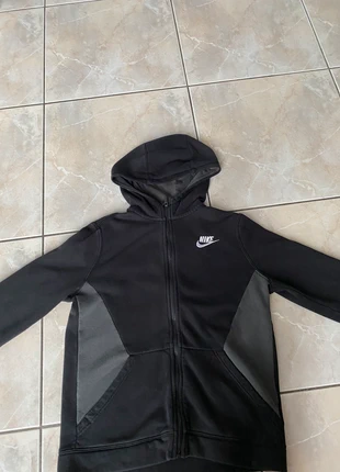 Nike trui, merk: Nike, staat: Heel goed, maat: XS, € 14,00, € 15,40 inclusief Kopersbescherming