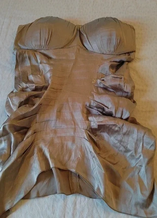 Corpetto bustino seta senza spallini Elegant Satin-Finish Silk Bustier Chic Evening & Ceremony Wear, marque: AnnaRita N, état: Très bon état, taille: M / 38 / 10, 34,00 €, 36,40 € Protection acheteurs incluse