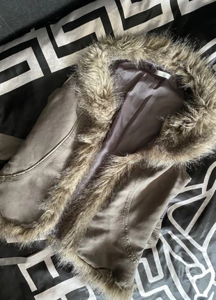 Doudounes sans manches , marque: Promod, état: Neuf sans étiquette, taille: M / 38 / 10, 5,00 €, 5,95 € Protection acheteurs incluse