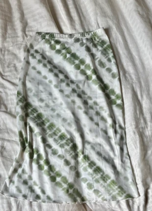 Green white midi skirt summer, marca: Summer, estado: Muito bom, tamanho: S / 36 / 8, €10.00, €11.20 inclui Proteção do Comprador
