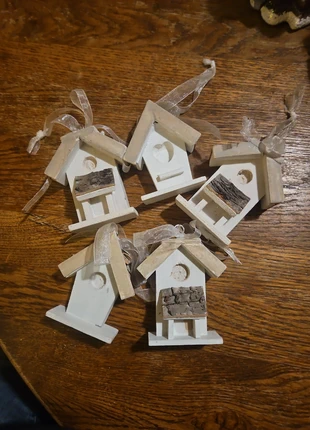 5 houten huisjes hangers, estado: Novo sem etiquetas, €2.00, €2.80 inclui Proteção do Comprador