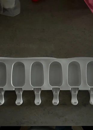 Siliconen mal ijsjes, marque: geen merk, état: Neuf sans étiquette, 2,00 €, 2,80 € Protection acheteurs incluse