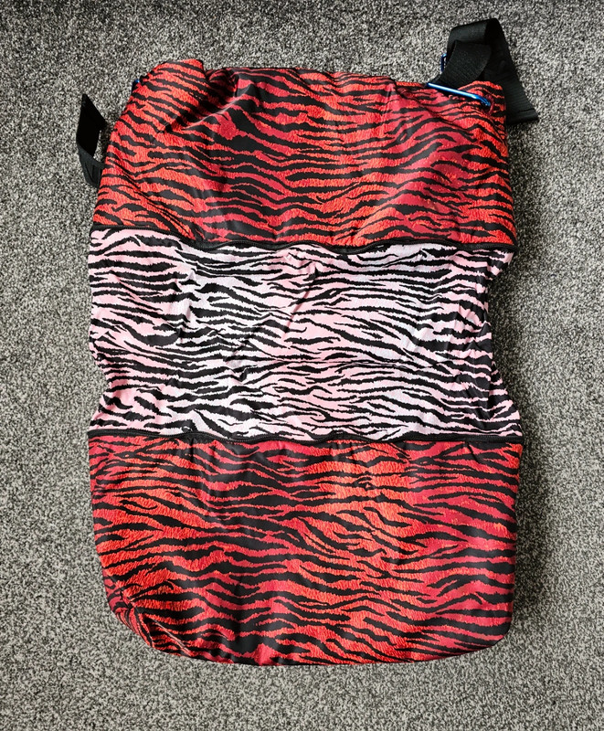 Kenzo X H M extensible crosbody gym bag