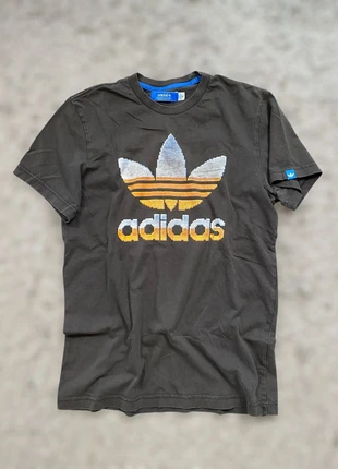 T-shirt Homme Adidas Original kaki logo Popart orange taille M, merk: adidas, staat: Heel goed, maat: M, € 5,00, € 5,95 inclusief Kopersbescherming