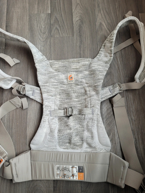 Porte-bébé ergobaby aerloom