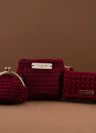 Set Portamonete e Portacarte Crochet Bordeaux, état: Neuf avec étiquette, 10,00 €, 11,20 € Protection acheteurs incluse