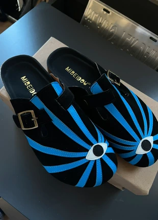 Zuecos muy chulos talla 37, staat: Nieuw met prijskaartje, maat: 37, € 15,00, € 16,45 inclusief Kopersbescherming