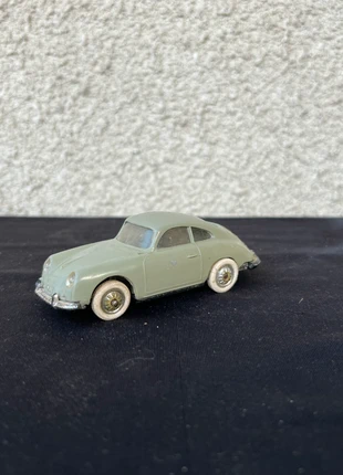 Porsche Carrera grise norev plastique 1/43, zustand: Sehr gut, größe: Einheitsgröße, 20,00 €, 21,70 € beinhaltet Vinted-Käuferschutz Pro