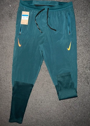 Bas de jogging Nike Aeroswift, brand: Nike, condition: New with tags, size: XL, €55.00, €58.45 includes Buyer Protection