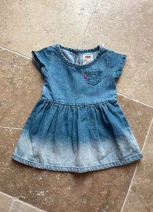 Robe en jeans Levis taille 6 mois , brand: Levi's, condition: Very good, size: 6-9 months / 68 cm, €5.00, €5.95 includes Buyer Protection