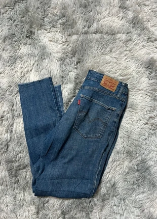 Jean Levis 721, brand: Levi's, condition: Good, size: S / 36 / 8, €9.99, €11.19 includes Buyer Protection Pro