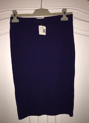 Jupe droite neuve, marque: Promod, état: Neuf avec étiquette, taille: S / 36 / 8, 10,00 €, 11,20 € Protection acheteurs incluse