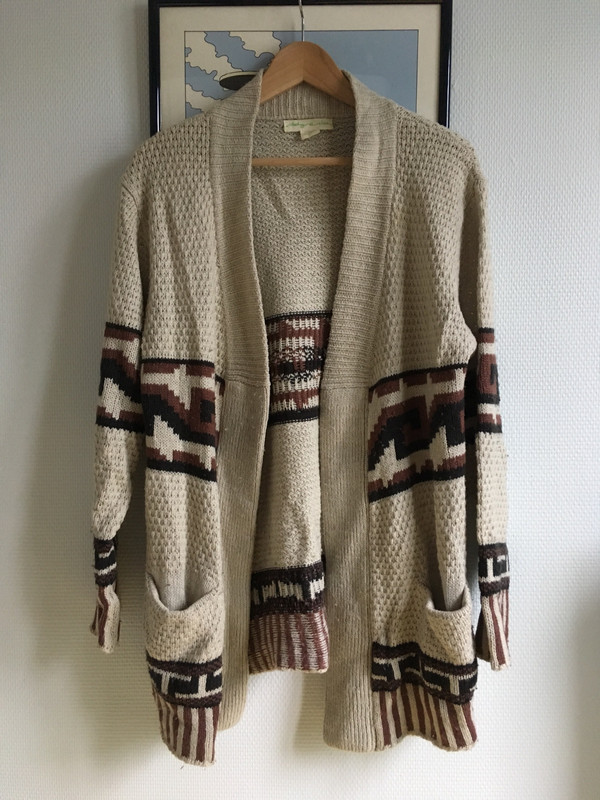 Cardigan d’hiver urban outfitters 3