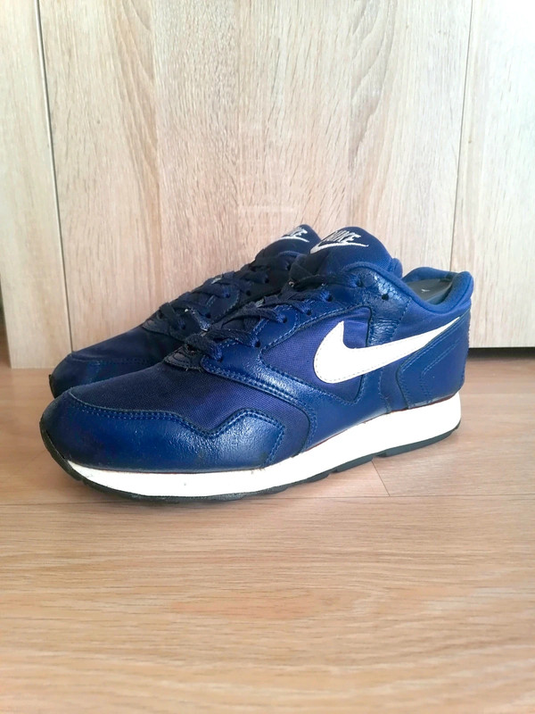 Black nike decades heaven's gate shop