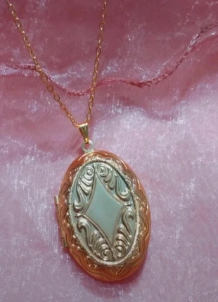 Medaglione vintage donna collana portafoto oro antico collanina portafoto scrigno dorato cameo rosa, merk: Vintage, staat: Heel goed, € 12,00, € 13,30 inclusief Kopersbescherming