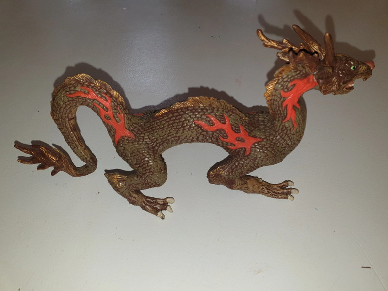 Dragon du Soleil Levant Figurine Papo. - Par