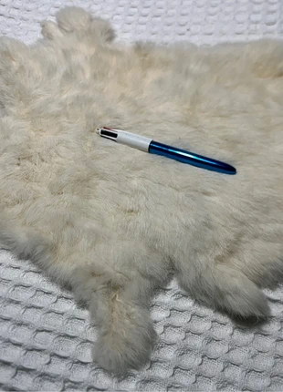 Petite fourrure blanche déco, état: Très bon état, 12,00 €, 13,30 € Protection acheteurs incluse