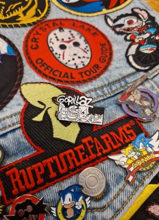 Gorillaz Metallic Logo Enamel Pin, brand: NO LABEL, condition: New with tags, £2.50, £3.33 includes Buyer Protection