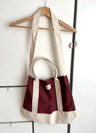 Sac bordeaux Octobre Éditions, marque: Octobre Editions, état: Neuf avec étiquette, 15,00 €, 16,45 € Protection acheteurs incluse
