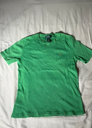 Ralph Lauren Ribbed Tee in Fresh Green – Effortless Everyday Style, merk: Ralph Lauren, staat: Heel goed, maat: S, € 8,99, € 10,14 inclusief Kopersbescherming