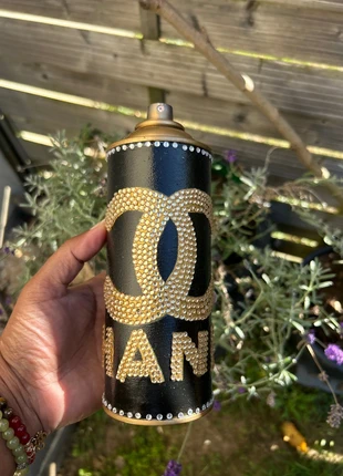 Spray can customisé déco chic noire et doré, marque: Glamour, état: Neuf avec étiquette, taille: M / 38 / 10, 25,00 €, 26,95 € Protection acheteurs incluse