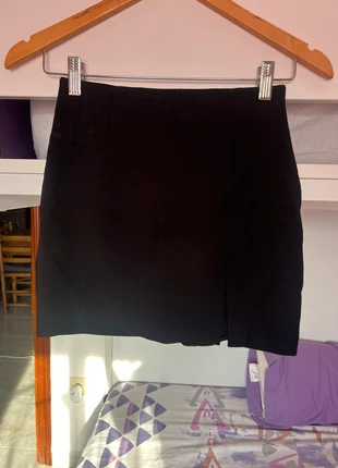 Falda negra Mini Stradivarius, brand: Stradivarius, condizioni: Ottime, taglia: XS / IT 38 / EU 34, €2.40, €3.22 include la Protezione acquisti