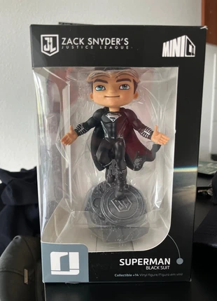 Minico figurine superman, merk: Iron Studios, staat: Nieuw met prijskaartje, maat: XS, € 12,00, € 13,30 inclusief Kopersbescherming