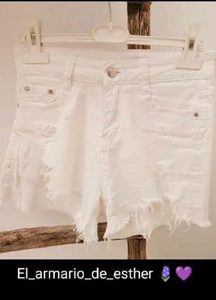 Vintage cut off distressed Denim white shorts/ Shorts verano rotos, marca: Local, estado: Muy bueno, tamaño: XS / 34 / 6, 3,00 €, 3,85 € Protección al comprador incluida