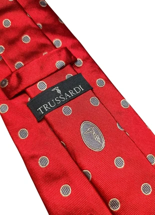 Cravatta Trussardi pura seta jaquard rosso e grigio larga 9,5 cm, merk: Trussardi, staat: Heel goed, € 8,00, € 9,10 inclusief Kopersbescherming Pro