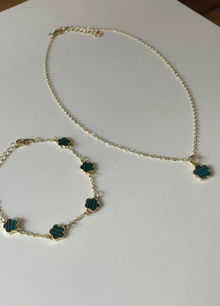 Lot bracelet + collier trèfle vert, marke: CHROME, zustand: Sehr gut, 7,90 €, 9,00 € inklusive Vinted-Käuferschutz