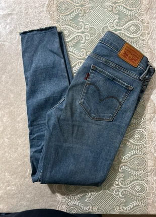 710 Super skinny levi’s - W27 - tres bon état, brand: Levi's, condizioni: Ottime, taglia: Altro, €14.90, €16.35 include la Protezione acquisti