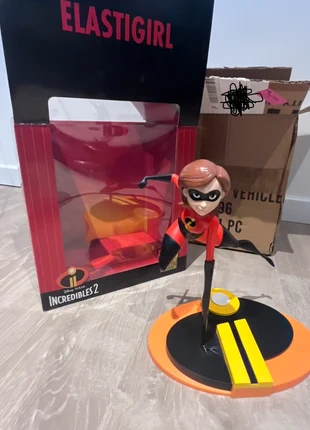 Disney showcase, brand: Disney, condizioni: Nuovo con cartellino, taglia: Taglia unica, €25.00, €26.95 include la Protezione acquisti