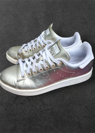 ⭐Adidas Stan Smith dorées – Édition rare – Taille 39 ⅓, marque: adidas, état: Bon état, taille: 39, 25,00 €, 26,95 € Protection acheteurs incluse