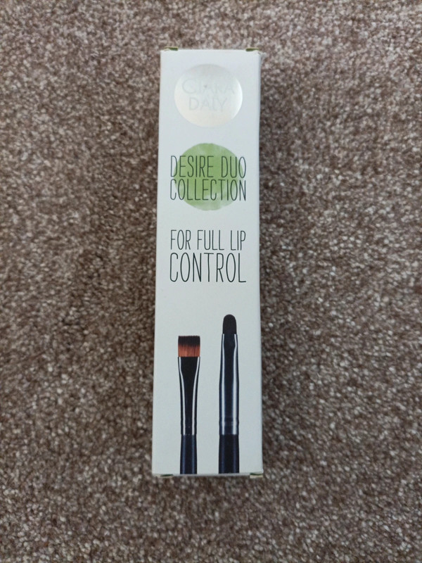 Ciara Daly lip brushes | Vinted