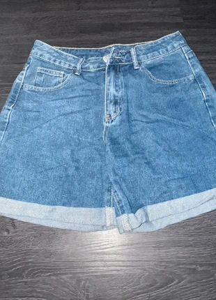 Short en Jean bleu foncé, marke: Shein, zustand: Sehr gut, größe: M / 38 / 10, 9,99 €, 11,19 € inklusive Vinted-Käuferschutz