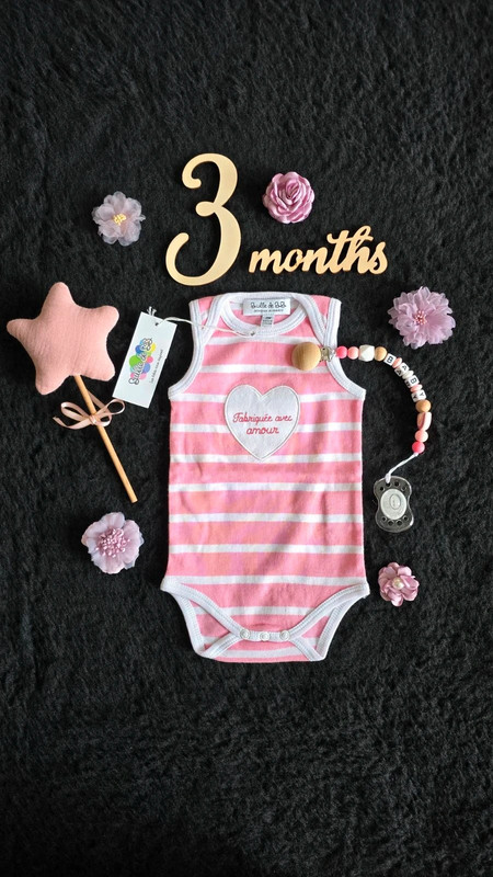 🌜Body sans manches. Bébé fille. Taille 3 mois. 1