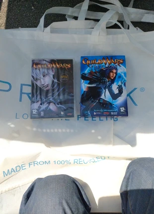 Deux jeux PC cd rom guildwars et guildwars faction, marke: arenanet, zustand: Gut, 5,00 €, 5,95 € inklusive Vinted-Käuferschutz
