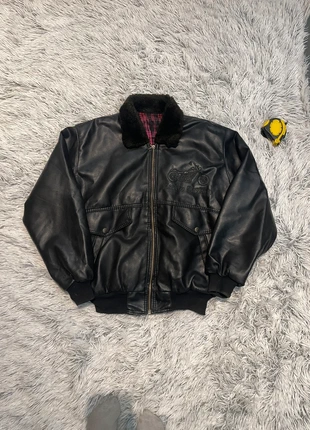 Blouson Aviateur Simili Cuir Noir sans marque Style Bomber - Col Fausse Fourrure, marque: Vintage Dressing, état: Bon état, taille: M, 19,00 €, 20,65 € Protection acheteurs incluse