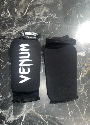 Protège tibias Venum, brand: Venum, condition: Like new, €10.00, €11.20 includes Buyer Protection Pro
