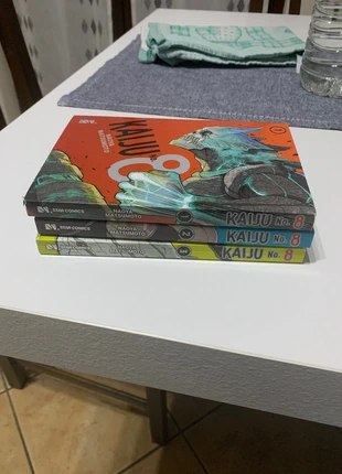 Kaiju N.8 Manga Shonen Volume 1-2-3 Standard Edition, zustand: Sehr gut, 7,50 €, 8,58 € inklusive Vinted-Käuferschutz