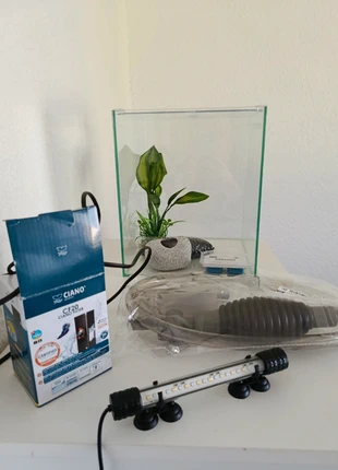 Aquarium + filtre + lampe led + décoration le tout acheter 140 euros chez botanic, merk: botanic, staat: Heel goed, € 80,00, € 84,70 inclusief Kopersbescherming