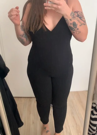 Jumpsuit ASOS met open rug, merk: ASOS, staat: Nieuw zonder prijskaartje, maat: XXL / 44 / 16, € 16,00, € 17,50 inclusief Kopersbescherming