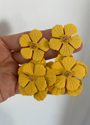 Orecchini fiori gialli e oro, marca: Bijou Brigitte, estado: Muy bueno, 15,00 €, 16,45 € Protección al comprador incluida