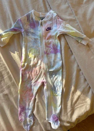 Nike BabyGrow 6-9 months, brand: Nike, condition: Very good, size: 6-9M, $4.50, $5.43 includes Buyer Protection