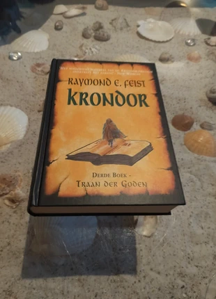 Raymond E. Feist - Traan der goden - krondor hardcover, état: Très bon état, 5,00 €, 5,95 € Protection acheteurs (Pro) incluse