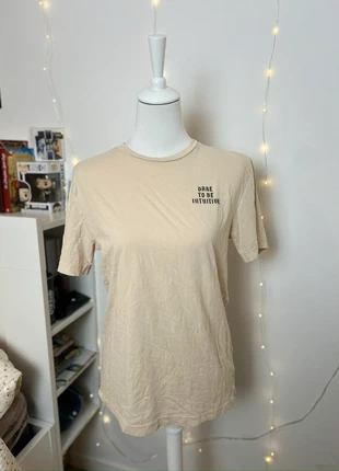 t-shirt beige imprimé H&M taille S oversized, brand: H&M, condition: Very good, size: S / 36 / 8, €2.00, €2.80 includes Buyer Protection