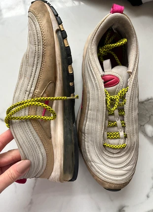 Nike Air Max 97 Beige Crème avec Logo Rose et Lacets Jaunes - Taille 41 , marque: Nike, état: Satisfaisant, taille: 41, 5,00 €, 5,95 € Protection acheteurs incluse